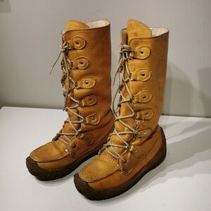 Vintage cherokee Mukluks